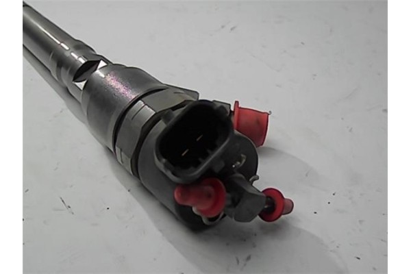 Recambio de inyector para hyundai trajet (fo) 2.0 crdi gls referencia OEM IAM 3380027010 0445110064 