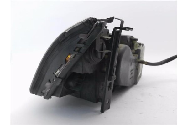 Recambio de faro delantero izquierdo para ford mondeo iii (b5y) 2.0 tdci referencia OEM IAM 301174271 1307329064 