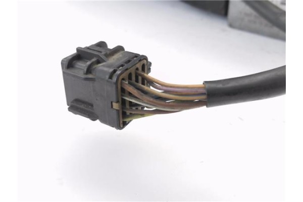 Recambio de faro delantero izquierdo para ford mondeo iii (b5y) 2.0 tdci referencia OEM IAM 301174271 1307329064 