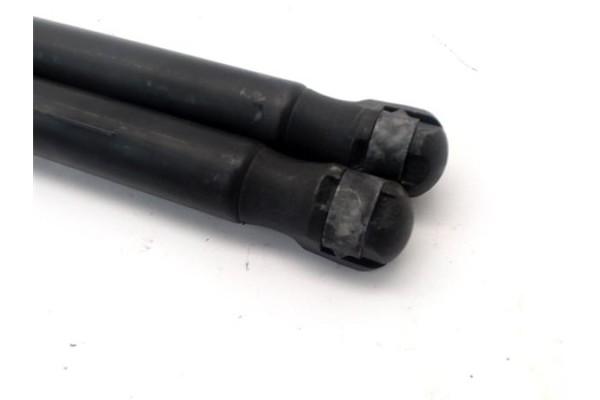Recambio de amortiguador porton para mitsubishi colt cz3 berl. 5 (z30a) 1.1 inform (d) referencia OEM IAM MR959247 5802A193 