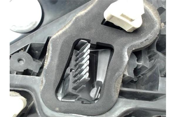 Recambio de piloto trasero izquierdo para opel astra h berlina referencia OEM IAM 24451835 008653-01 