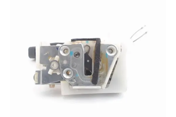 Recambio de cierre electromagnetico trasero derecho para nissan pixo (uao) 1.0 visia referencia OEM IAM 825024A00F  