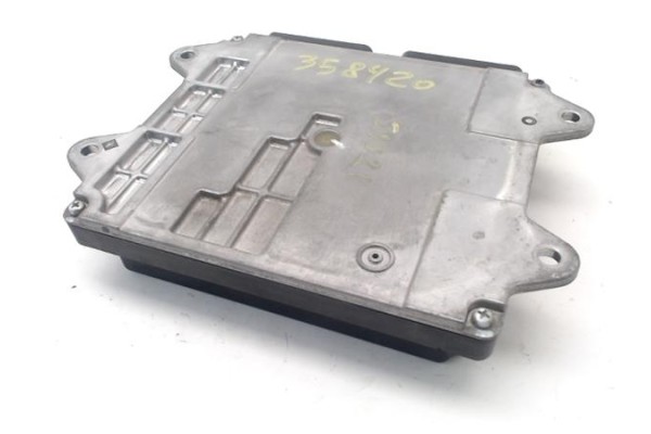 Recambio de centralita para mitsubishi colt cz3 berl. 5 (z30a) 1.1 inform (d) referencia OEM IAM 1860B013 1860B357 