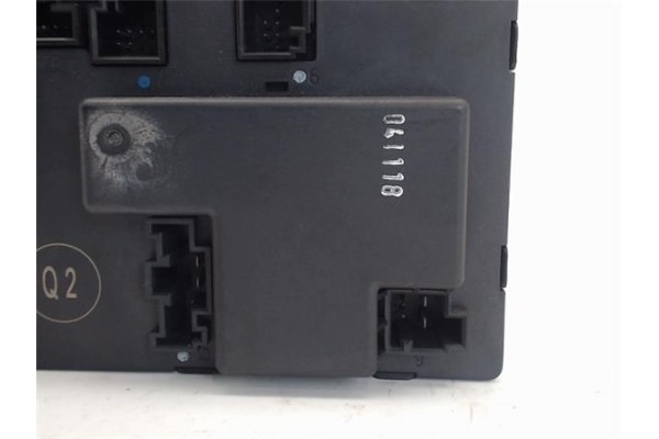Recambio de centralita para mercedes-benz clase e (bm 211) berlina referencia OEM IAM 2118208185  