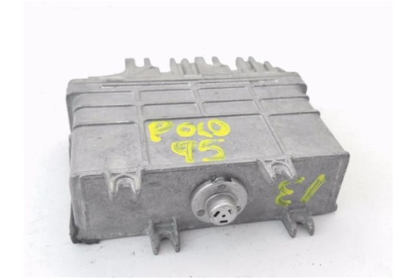 Recambio de centralita para volkswagen polo classic (6kv2) referencia OEM IAM 030906027K 0261203914 
