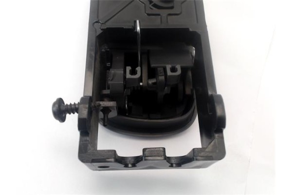 Recambio de manilla int. puerta delantero izquierda para kia rio (jb) 1.4 16v referencia OEM IAM 826101G000XI  