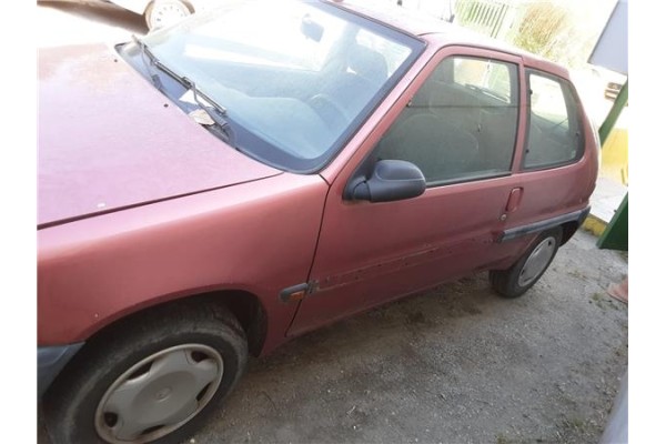citroen saxo (1996) del año 