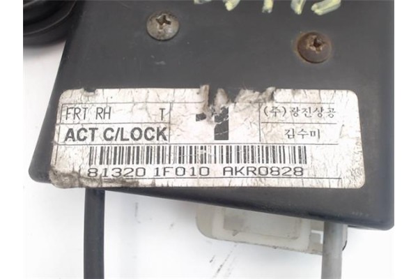 Recambio de cierre electromagnetico delantero derecho para kia sportage (km) 2.0 crdi referencia OEM IAM 813201  