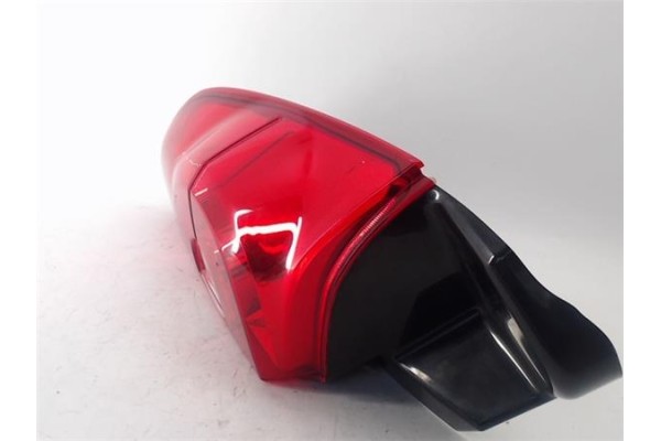 Recambio de piloto trasero izquierdo para mitsubishi colt cz3 berl. 5 (z30a) 1.1 inform (d) referencia OEM IAM 8330A327  