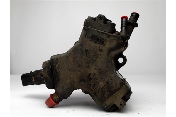 Recambio de bomba inyectora para mercedes-benz sprinter 3-t furgón (903) 311 cdi referencia OEM IAM A61123002 0986437103 