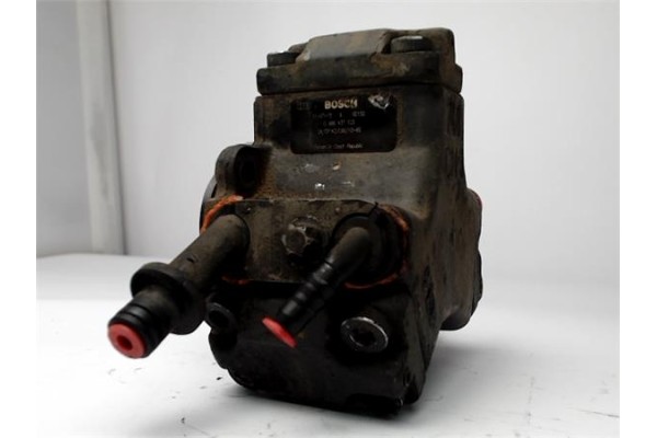 Recambio de bomba inyectora para mercedes-benz sprinter 3-t furgón (903) 311 cdi referencia OEM IAM A61123002 0986437103 