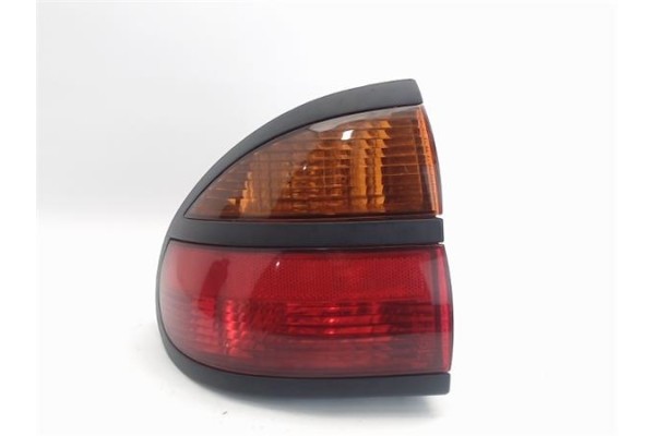 Recambio de piloto trasero izquierdo para renault laguna (b56) referencia OEM IAM   