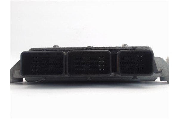 Recambio de centralita para ford focus berlina (cap) 2.0 s referencia OEM IAM (SID 803) (5M5112A650MB) (J38AC) (5WS40227C-T) (1A