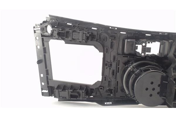 Recambio de embellecedor consola central para volkswagen golf vii (5g1/be1) híbrido gte referencia OEM IAM 5G1863245F 5G1864263 