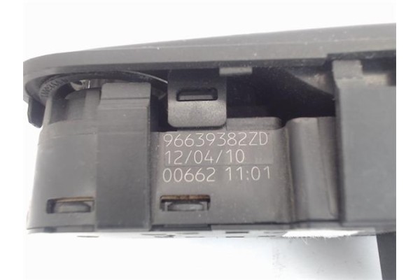 Recambio de mando elevalunas delantero izquierdo para peugeot 307 berlina (s2) referencia OEM IAM 96639382ZD  