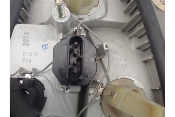 Recambio de piloto trasero izquierdo para bmw serie 5 berlina (e34) referencia OEM IAM 1384009L 133689 