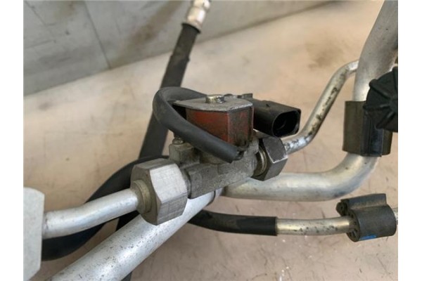 Recambio de tubos aire acondicionado para volkswagen golf vii (5g1/be1) híbrido gte referencia OEM IAM 8R0260696A 5Q0820031 