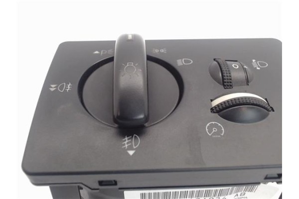 Recambio de mando de luces para ford focus c-max (cap) referencia OEM IAM 3M5T13A024AB  