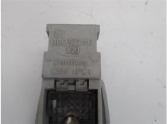 Recambio de luz trasero derecha techo para volkswagen golf iv berlina (1j1) referencia OEM IAM 3B0947113  