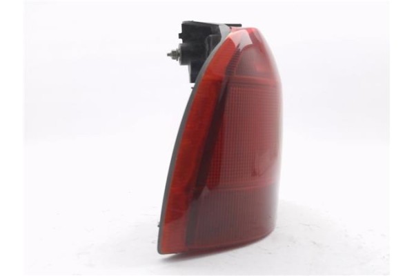 Recambio de piloto trasero izquierdo para renault twingo i (c06) 1.2 (c066/67/68) referencia OEM IAM 7700820013  