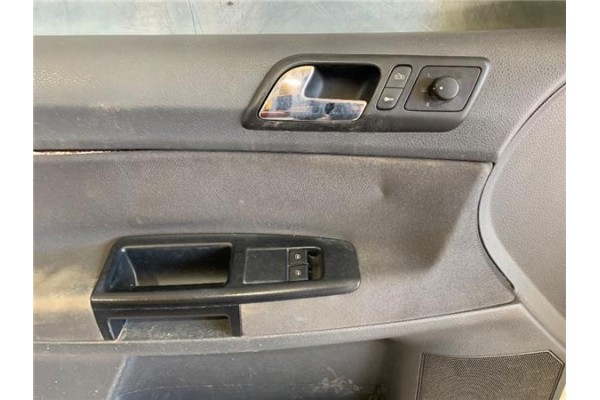 Recambio de puerta delantero izquierda para volkswagen polo iv (9n1) 1.4 tdi referencia OEM IAM 6Q4831055P  