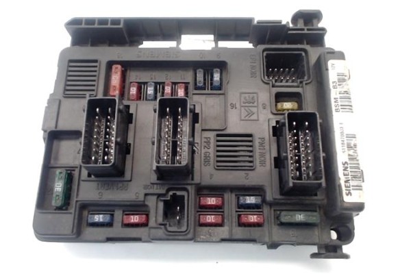 Recambio de caja fusibles/rele para citroen c3 1.4 hdi referencia OEM IAM 6500Y3 9650618580 
