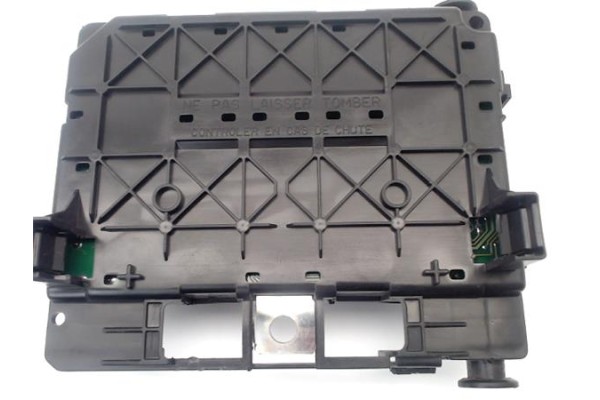 Recambio de caja fusibles/rele para citroen c3 1.4 hdi referencia OEM IAM 6500Y3 9650618580 
