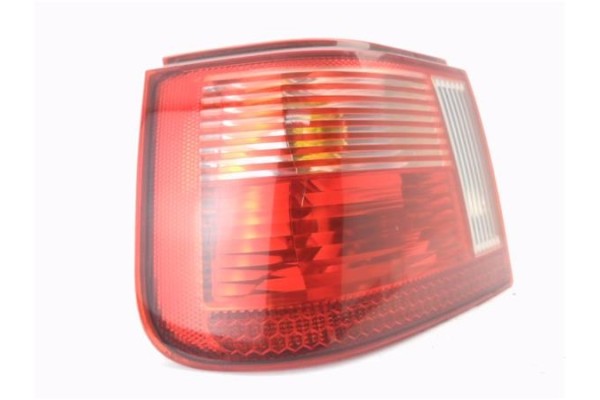 Recambio de piloto trasero izquierdo para seat ibiza (6k1) 1.4 referencia OEM IAM 6K6945095J 6K6945111G 