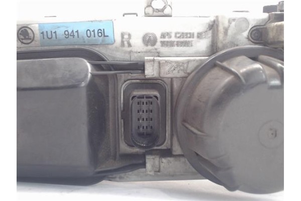 Recambio de faro delantero dcho para skoda octavia berlina (1u2) referencia OEM IAM 1U1941016L 9756 