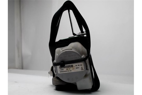 Recambio de cinturon seguridad delantero derecho para toyota yaris (ksp9/scp9/nlp9) 1.4 d-4d referencia OEM IAM 732200D120  