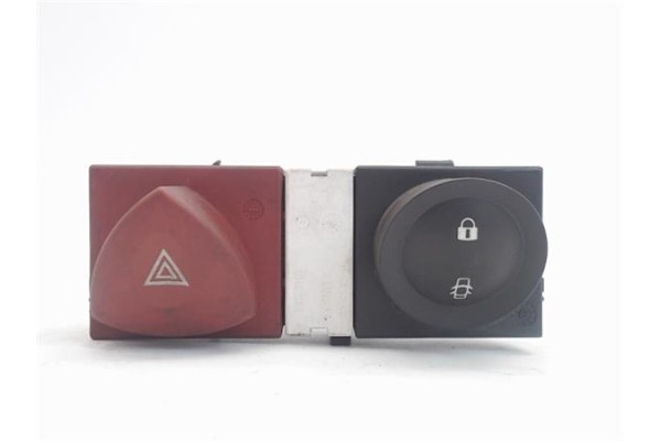 Recambio de interruptor luces emergencia para renault megane ii berlina 3p referencia OEM IAM 8200095493 88040001 