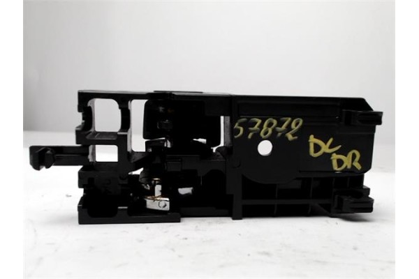 Recambio de manilla int. puerta delantero derecha para toyota corolla (e12) 2.0 d-4d referencia OEM IAM 6920513020B0  