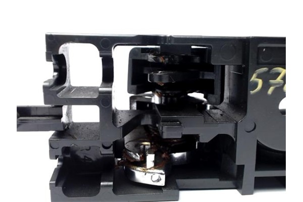 Recambio de manilla int. puerta delantero derecha para toyota corolla (e12) 2.0 d-4d referencia OEM IAM 6920513020B0  