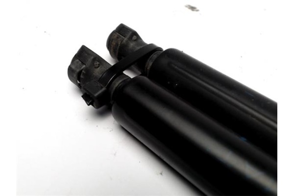 Recambio de amortiguador porton para alfa romeo 145 1.6 t.spark referencia OEM IAM 60567794  