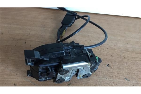 Recambio de cierre electromagnetico trasero izquierdo para renault modus i (2004) 1.2 authentique [1,2 ltr. - 48 kw 16v cat] ref