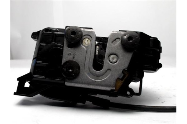 Recambio de cerradura puerta trasero derecha para renault scenic iii (jz) 1.5 emotion referencia OEM IAM 825020004R  