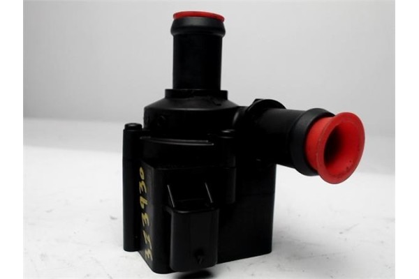 Recambio de bomba de agua adicional para volkswagen golf vi (5k1) 1.6 advance bluemotion referencia OEM IAM 5Q0965561B  5Q096556