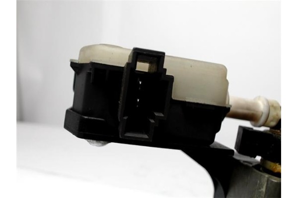 Recambio de cerradura porton para seat ibiza (6l1) 1.9 tdi referencia OEM IAM 6L6827505A  