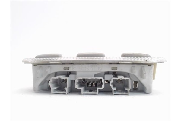 Recambio de luz delantero derecha techo para peugeot 307 berlina (s2) referencia OEM IAM   