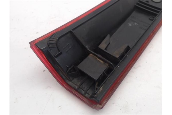 Recambio de reflectante paragolpes trasero para nissan note (e11e) referencia OEM IAM   