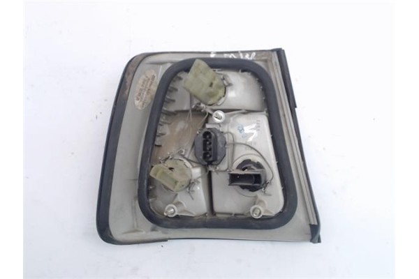 Recambio de piloto trasero derecho para bmw serie 5 berlina (e34) referencia OEM IAM 1384010R 133690 