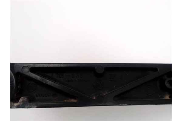 Recambio de brazo limpiaparabrisas delantero izquierdo para audi a3 (8p1) 2.0 fsi ambiente referencia OEM IAM 8P1955409D  