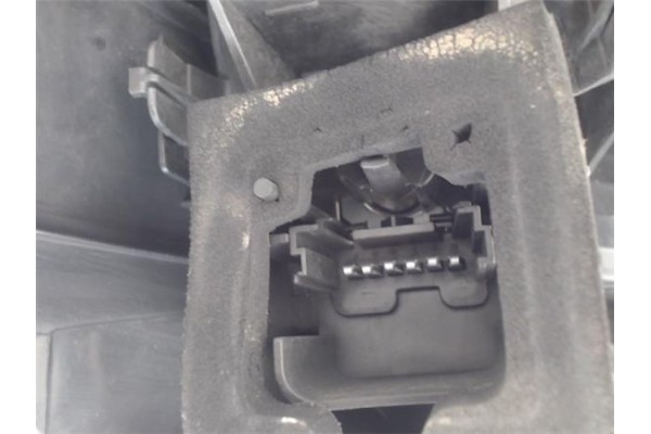 Recambio de piloto trasero derecho para renault scenic ii (jm) 1.5 dci (jm1f) referencia OEM IAM 8200493375H  