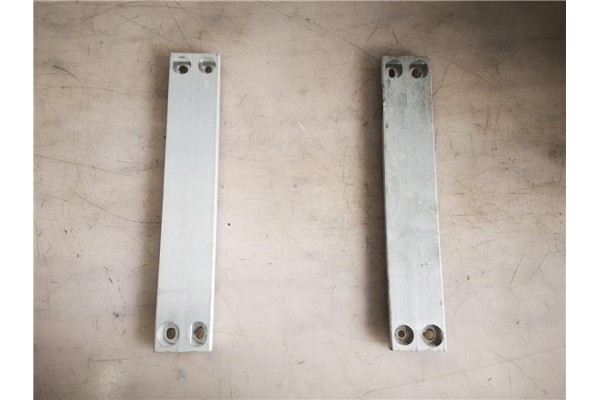 Recambio de refuerzo puente trasero para toyota c-hr 2.0 hibrido referencia OEM IAM   