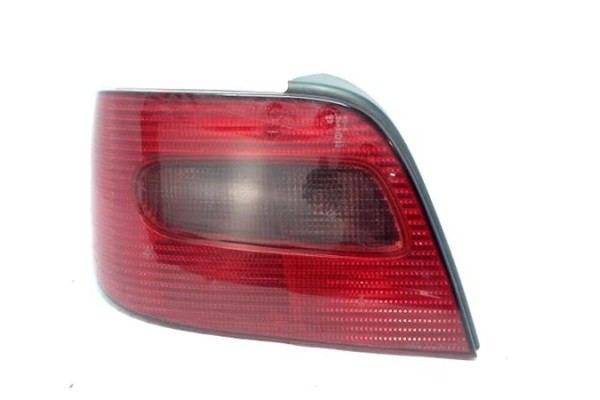 Recambio de piloto trasero izquierdo para citroen xsara berlina referencia OEM IAM   