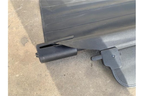 Recambio de bandeja trasero para mitsubishi space star (dg0) referencia OEM IAM MR773386  