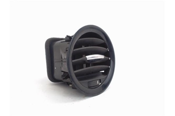 Recambio de rejilla entrada de aire para opel corsa d 1.3 cdti referencia OEM IAM 13203702  