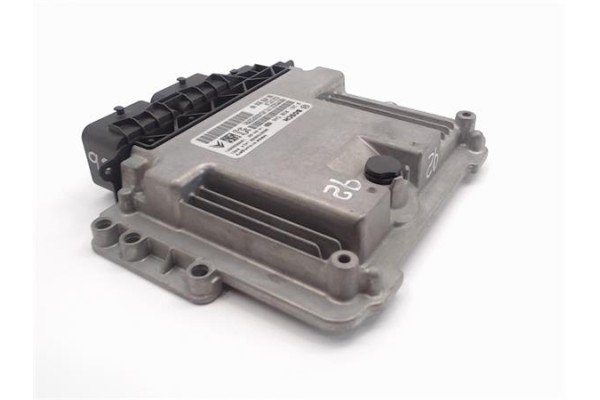 Recambio de centralita para peugeot 208 referencia OEM IAM 9807885980/1039S66021 0281030546/EDC17C10 