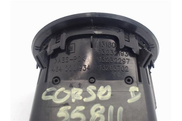 Recambio de rejilla entrada de aire para opel corsa d 1.3 cdti referencia OEM IAM 13203702  