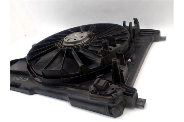 Recambio de electroventilador para renault scenic ii (jm) 1.5 dci (jm1e) referencia OEM IAM 7701071863  